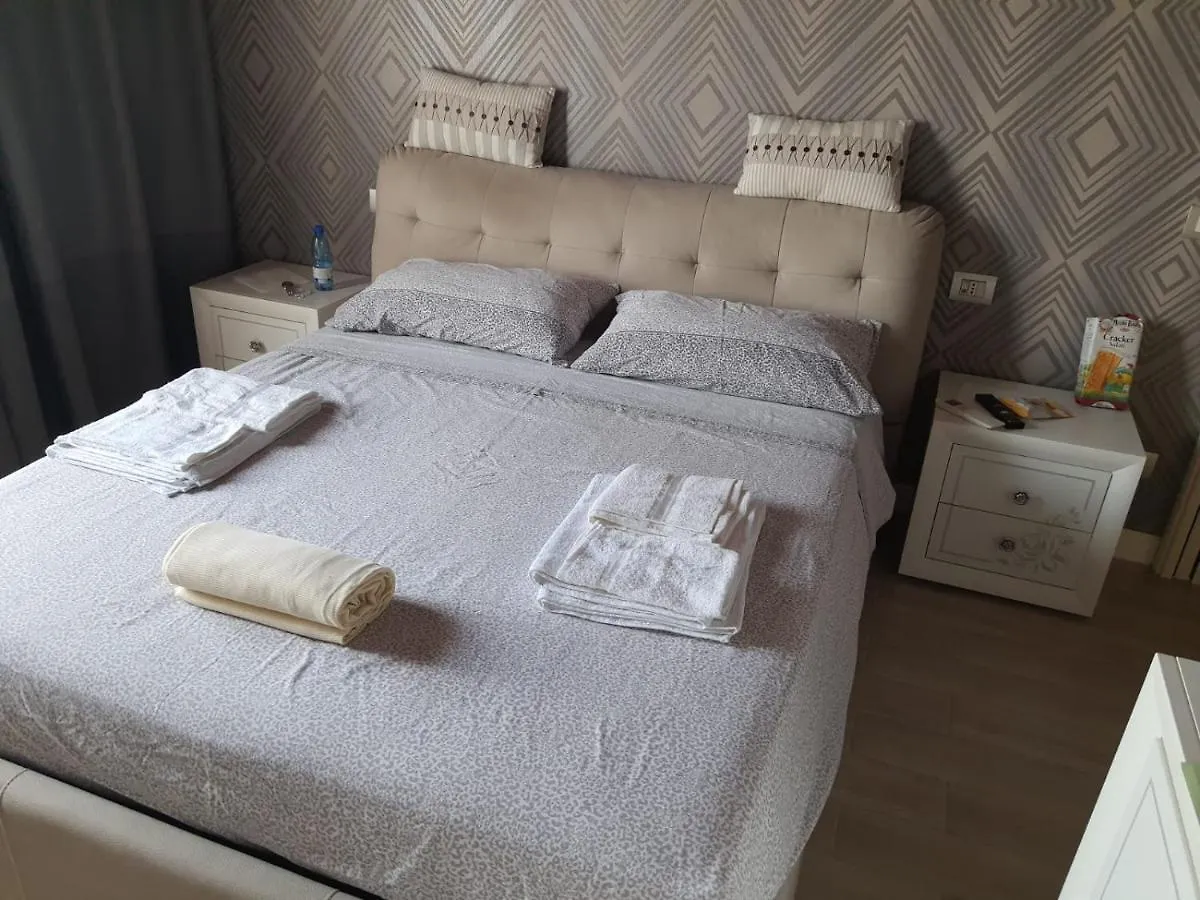 Smart'S Home Luxury Airport Νάπολη 0*,  Ιταλία