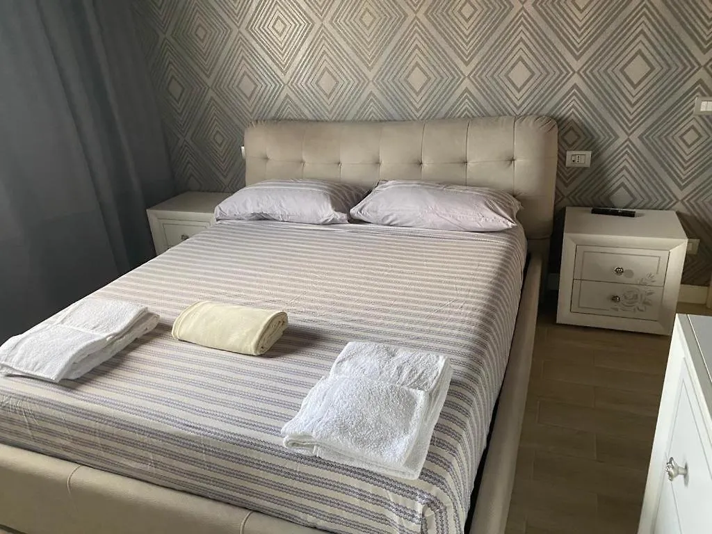 Smart'S Home Luxury Airport Nápoles Italia